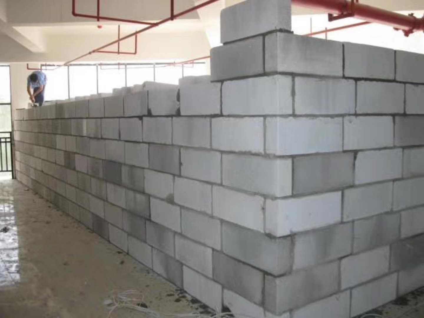 博罗蒸压加气混凝土砌块承重墙静力和抗震性能的研究